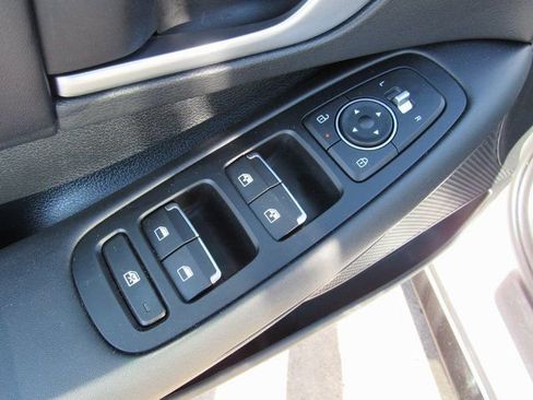 Used 2024 Hyundai Sonata SEL FWD image 11
