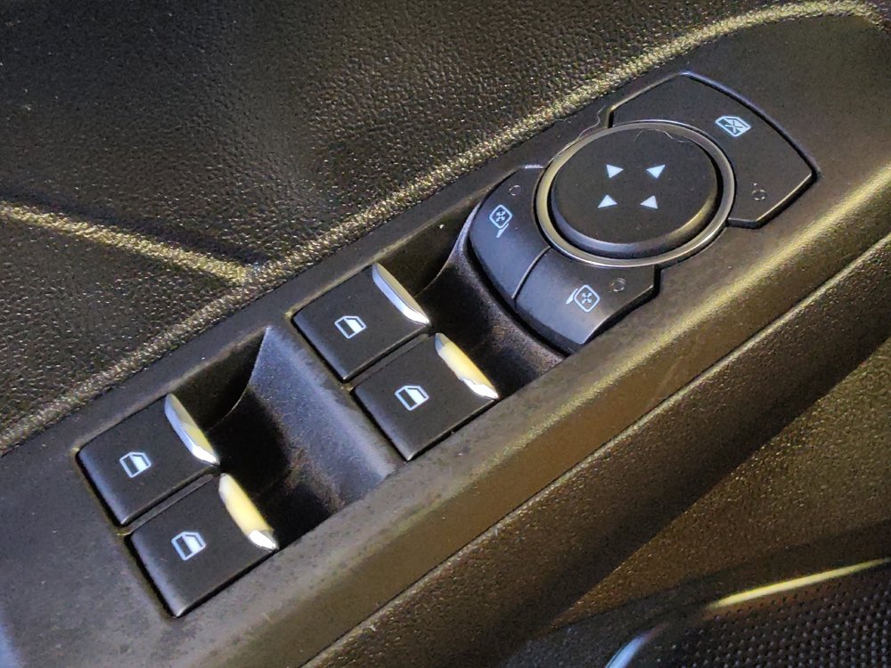 Used 2021 Ford Escape SE w/ SE Sport Appearance Package FWD image 27