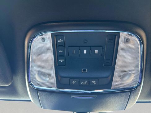 Certified 2020 Jeep Grand Cherokee Limited image 24