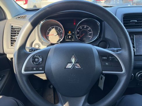 Used 2023 Mitsubishi Outlander Sport SE image 14