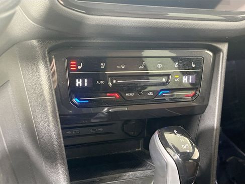 Used 2023 Volkswagen Tiguan SEL R-Line image 16