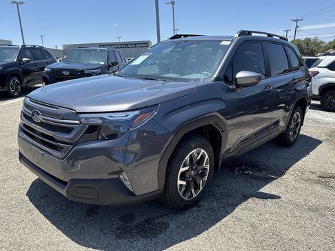 New 2026 Subaru Forester Premium AWD/4WD image 7