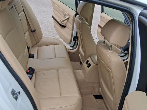 Used 2011 BMW 328i Sedan RWD image 7
