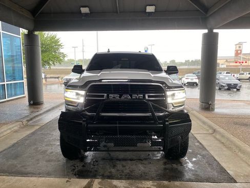 Used 2020 RAM 2500 Laramie AWD/4WD image 2