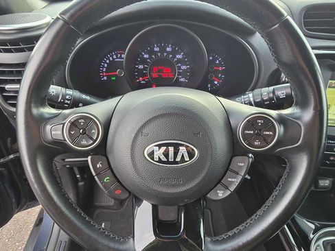 Used 2015 Kia Soul ! w/ Sun & Sound Package FWD image 28
