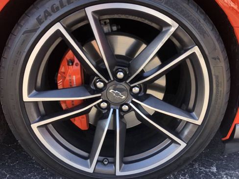 Used 2018 Chevrolet Camaro SS w/ Hot Wheels Edition RWD image 18