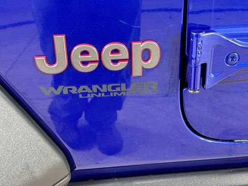 Used 2020 Jeep Wrangler Unlimited Rubicon w/ Dual Top Group AWD/4WD image 28