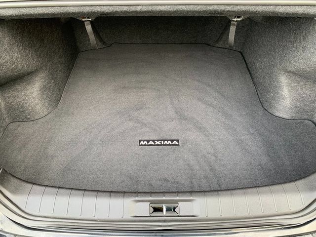 Used 2016 Nissan Maxima Platinum w/ Interior Lighting Package FWD image 18
