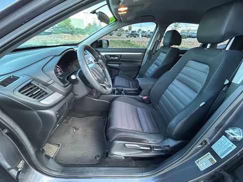 Used 2018 Honda CR-V LX image 11