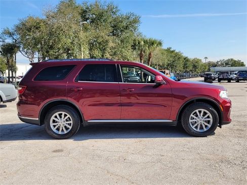 Certified 2022 Dodge Durango SXT w/ Trailer Tow Group IV image 5