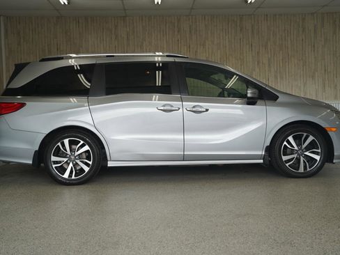 Used 2021 Honda Odyssey Touring image 6