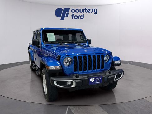Used 2021 Jeep Gladiator Sport image 1