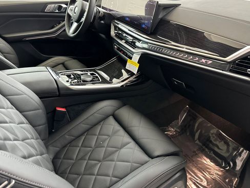 New 2026 BMW X7 xDrive40i w/ M Sport Package image 27