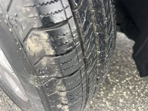 Used 2023 Toyota RAV4 XLE image 30