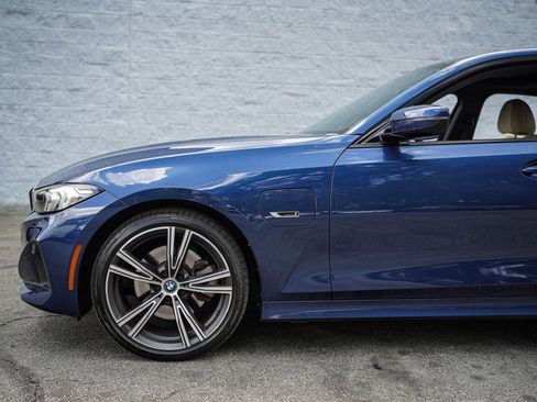 Used 2023 BMW 330e w/ Driving Assistance Package image 11