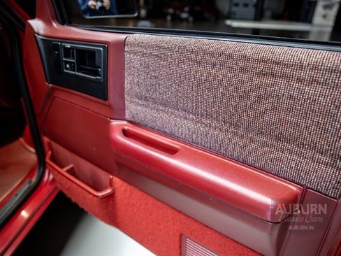 Used 1986 Chevrolet S10 Pickup 4WD image 19