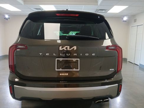 Used 2025 Kia Telluride S AWD/4WD image 13
