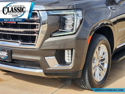 Used 2021 GMC Yukon SLT w/ SLT Luxury Plus Package image 10