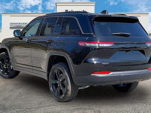 New 2026 Jeep Grand Cherokee Limited w/ Limited Altitude Package AWD/4WD image 3