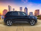 Used 2023 Hyundai Venue SEL image 3