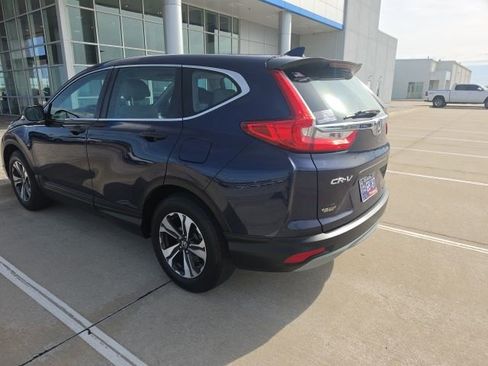 Used 2019 Honda CR-V LX image 3