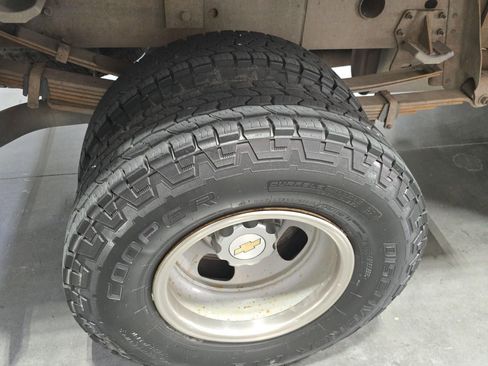 Used 2003 Chevrolet Silverado 3500 LS w/ Skid Plate Package image 18