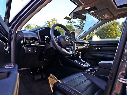 Used 2023 Honda CR-V EX-L image 11