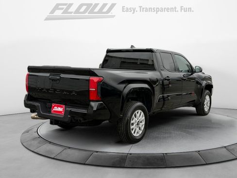 Used 2025 Toyota Tacoma SR5 image 8