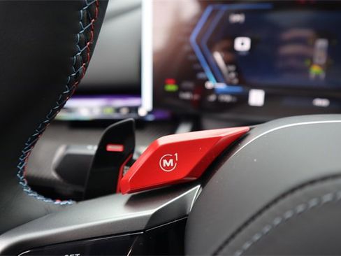 New 2026 BMW M5 w/ Executive Package image 36