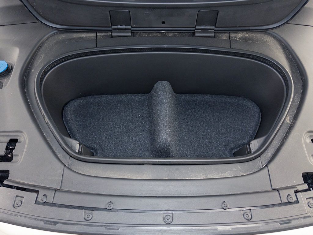 Used 2023 Volvo XC40 Recharge Ultimate w/ Protection Package Premier AWD/4WD image 27
