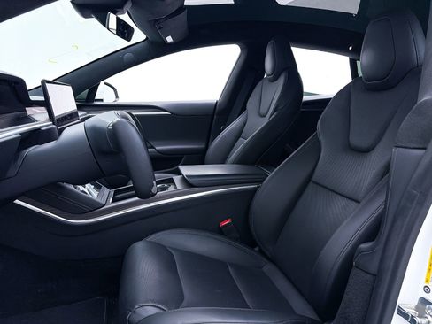Used 2022 Tesla Model S image 17