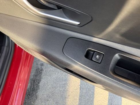 Used 2022 Hyundai Elantra SE image 24