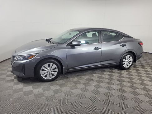 Used 2024 Nissan Sentra S FWD image 2