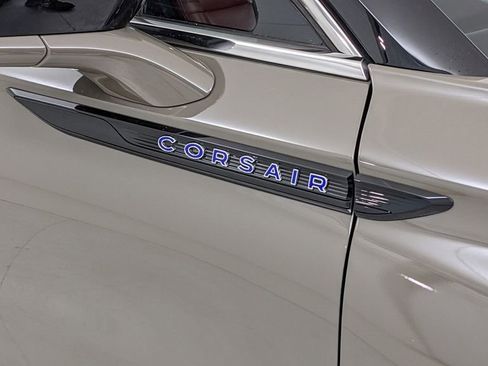 Used 2025 Lincoln Corsair Grand Touring w/ Towing Package image 41