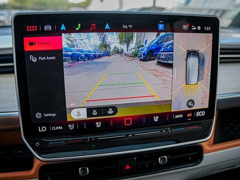 New 2025 Volkswagen ID. Buzz Pro S Plus image 18