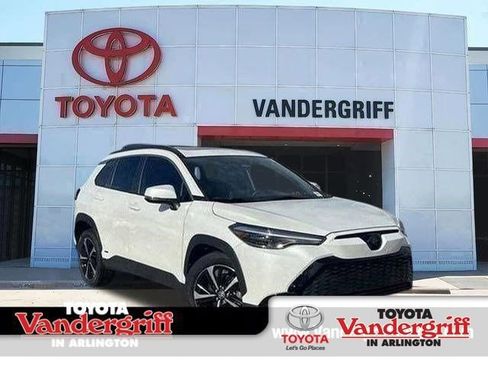 Used 2023 Toyota Corolla Cross XSE w/ Convenience Package image 1