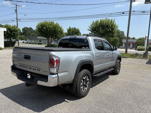Used 2023 Toyota Tacoma TRD Off-Road w/ Black Out Package (TMS) AWD/4WD image 7