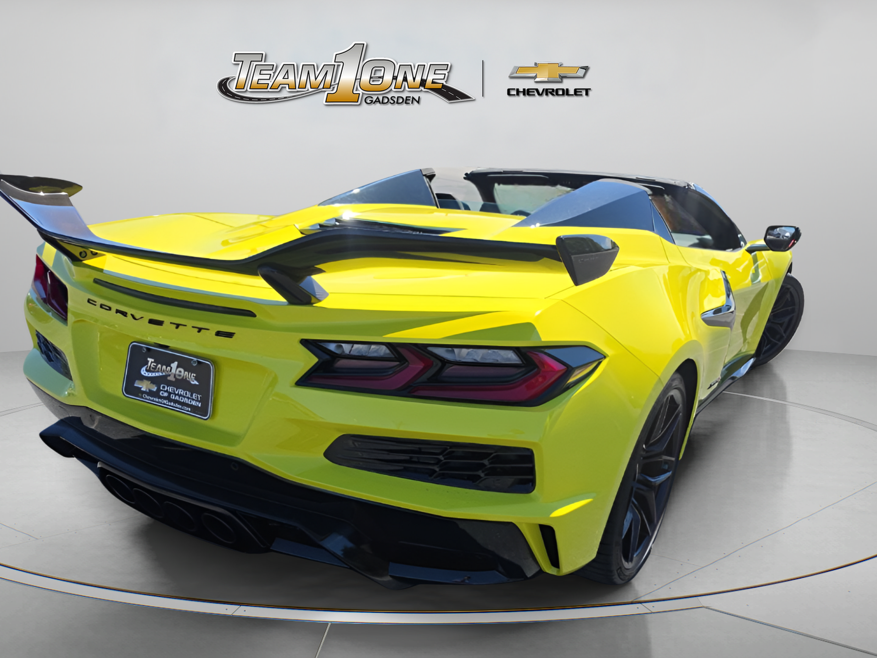 Used 2024 Chevrolet Corvette Z06 w/ Z07 Performance Package RWD image 7