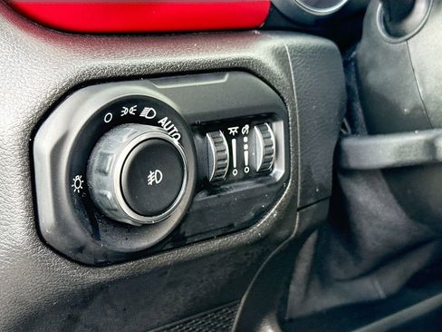 Used 2021 Jeep Wrangler Rubicon image 11