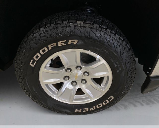 Used 2018 Chevrolet Silverado 1500 LT AWD/4WD image 16