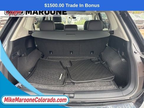 Used 2024 Volkswagen Tiguan Wolfsburg Edition w/ Panoramic Sunroof Package image 7