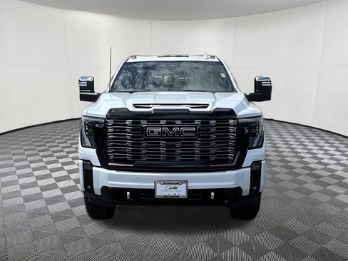 New 2026 GMC Sierra 3500 Denali Ultimate AWD/4WD image 2