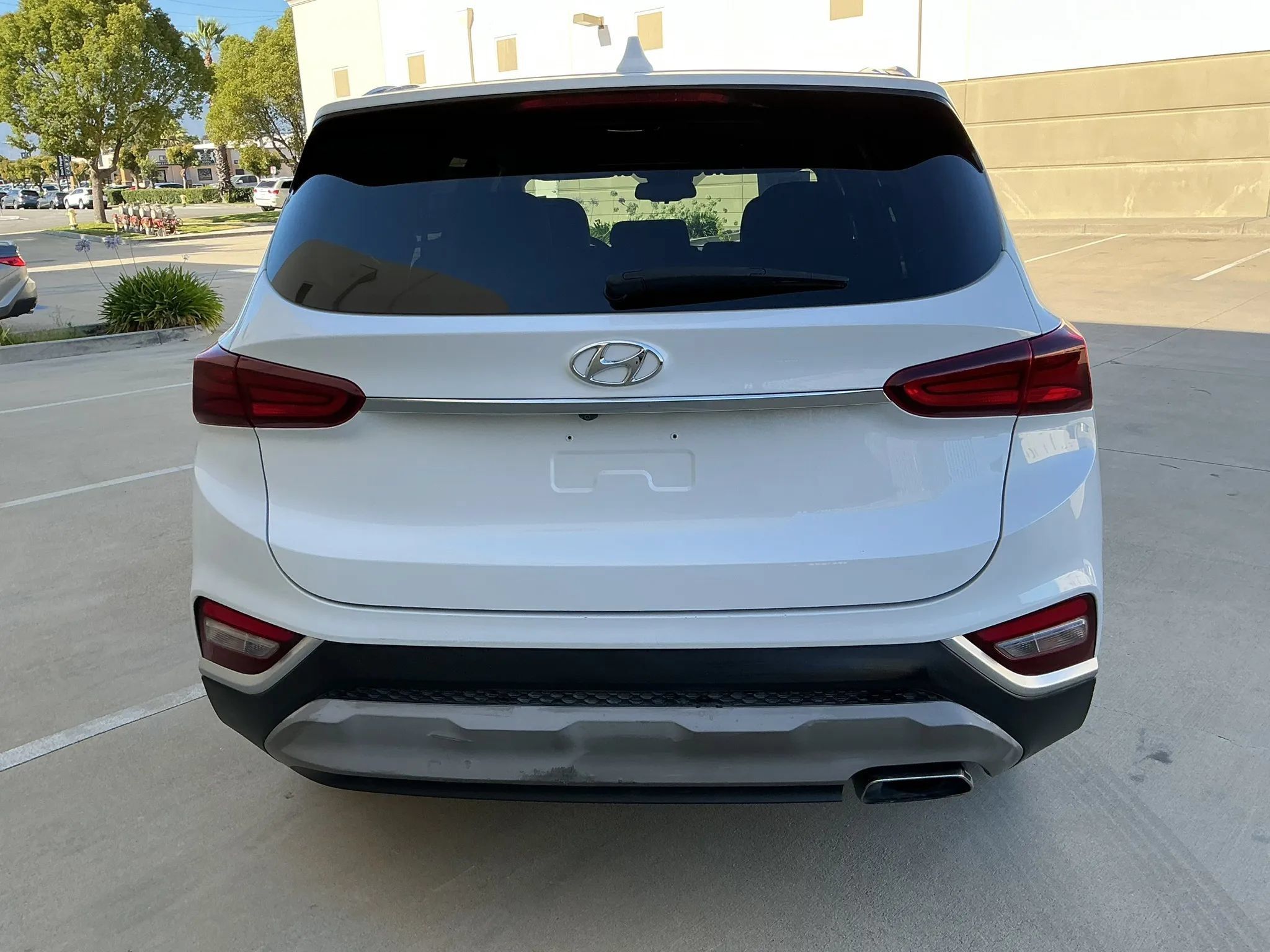 Used 2019 Hyundai Santa Fe SEL FWD image 6