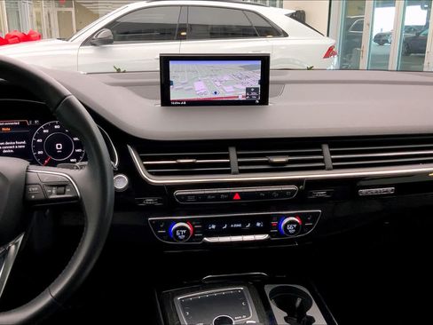Used 2019 Audi Q7 3.0T Premium Plus w/ Premium Plus Package AWD/4WD image 7