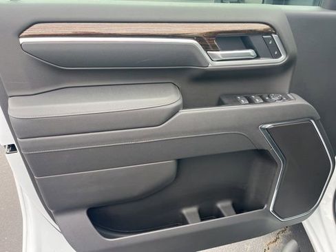 New 2026 GMC Sierra 2500 SLE image 14