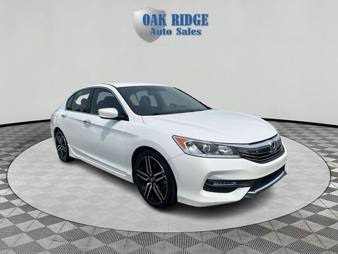 Used 2016 Honda Accord Sport image 3