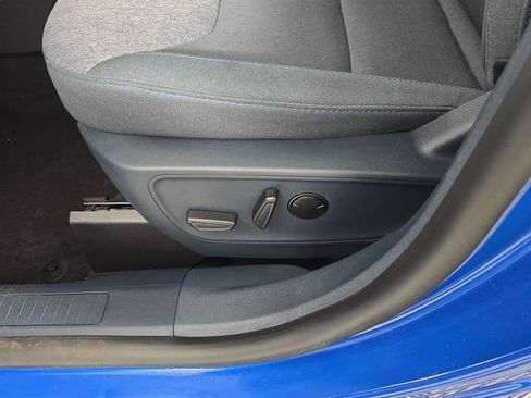 Certified 2025 Ford Maverick XLT w/ XLT Luxury Package image 19