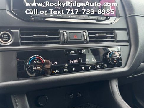 Used 2023 Nissan Pathfinder S AWD/4WD image 31
