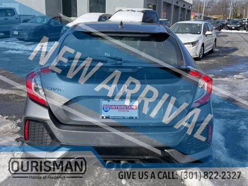 Used 2018 Honda Civic Sport image 4