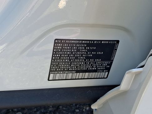 New 2026 Volkswagen Tiguan SE R-Line AWD/4WD image 18